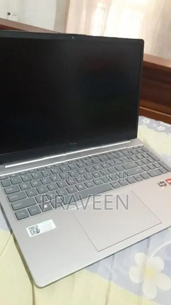 HP ryzen 3 7320u Laptop