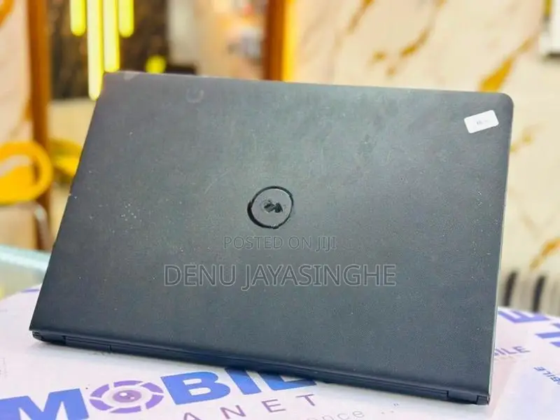 Dell Intel Core I5 8TH GEN 4GB RAM 128GB SSD / 1TB HDD Radeon Graphic
