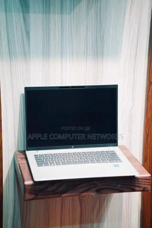 HP ELITE BOOK 840 G9
