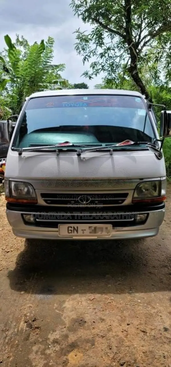 Toyota HIACE 1998 Van (Used)