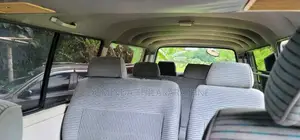 Toyota HIACE 1998 Van (Used)