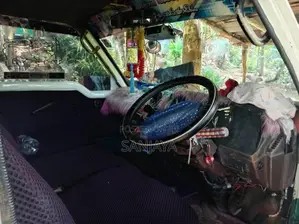 Toyota Shell 61 1983 Van (Used)