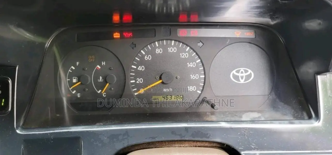Toyota HIACE 1998 Van (Used)