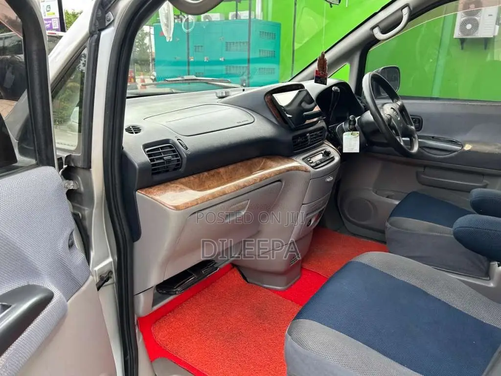 Nissan C24 2003 Van (Used)