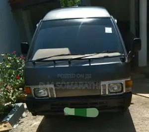 Nissan Vanette 1987 Van (Used)