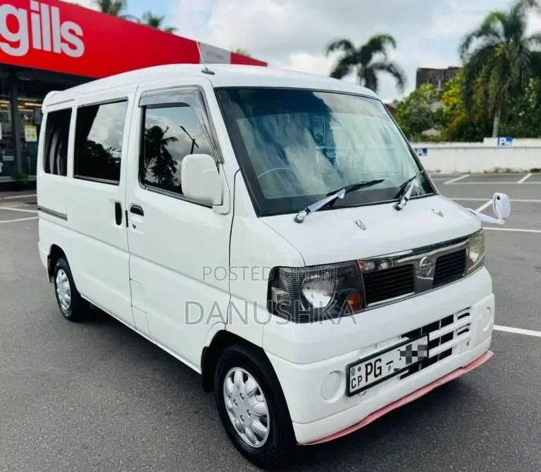Nissan Clipper 2011 Van (Used)