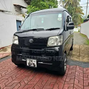 Toyota Pixis 2015 Van (Used)