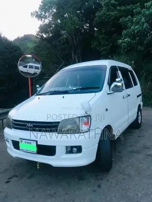 Toyota Noah 1998 Van (Used)