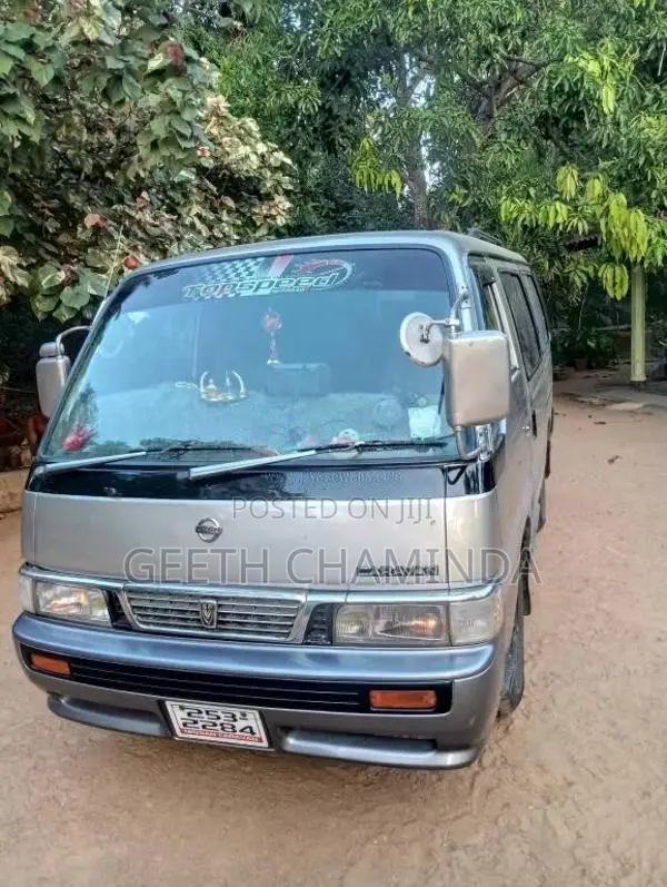 Nissan VRE 24 1994 Van (Used)