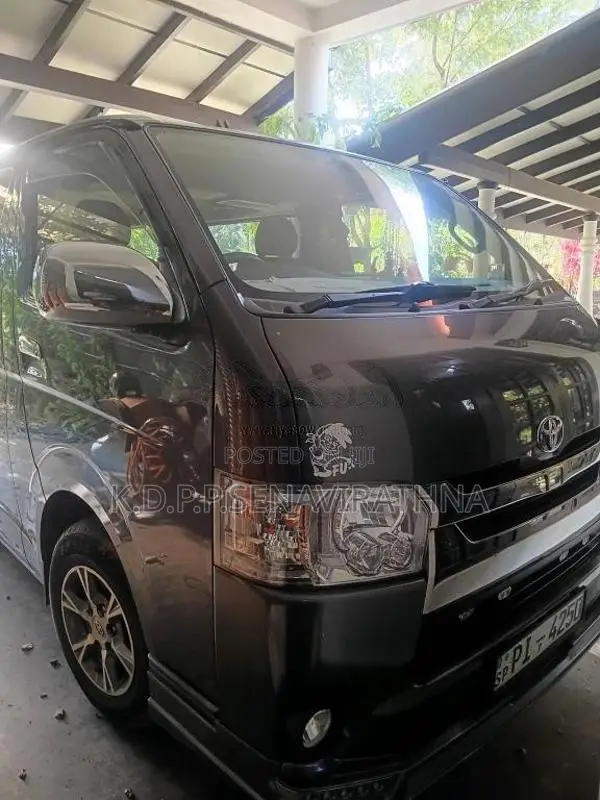 Toyota KDH Dark Prime TRH 2016 Van (Used)
