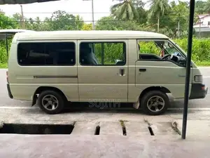 Mitsubishi L300 2007 Van (Used)