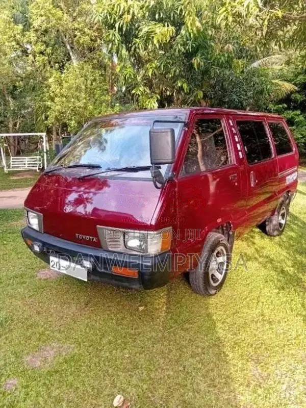 Toyota TownAce 1985 Van (Used)