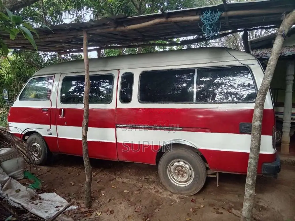 Toyota Lh30 1997 Van (Used)