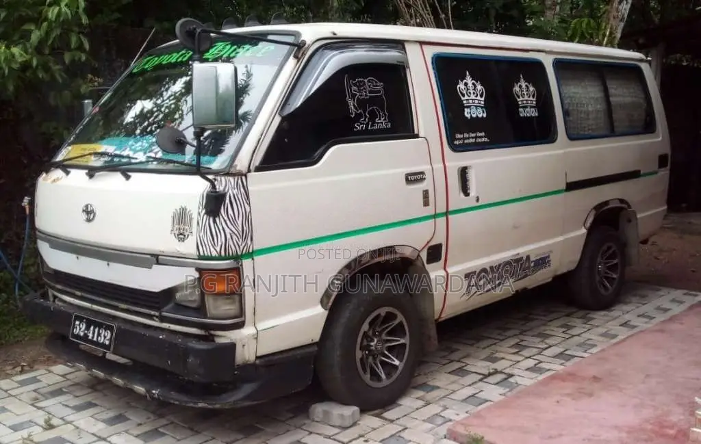 Toyota Shell 1996 Van (Used)