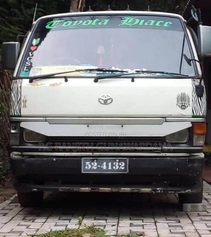 Toyota Shell 1996 Van (Used)