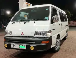 Mitsubishi Po15 2014 Van (Used)