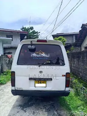 Toyota HIACE 1989 Van (Used)