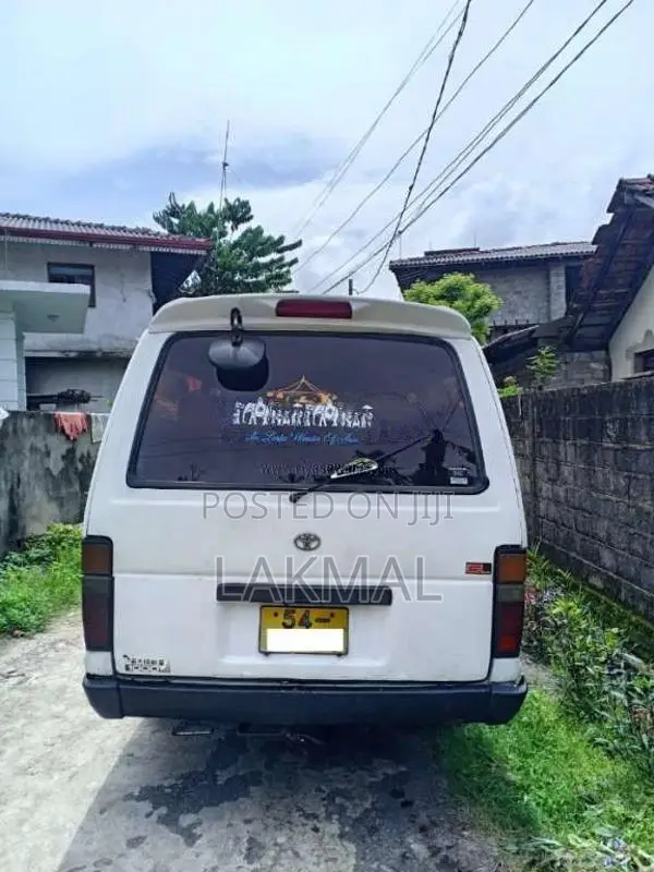 Toyota HIACE 1989 Van (Used)