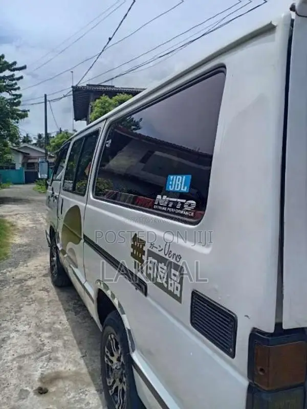 Toyota HIACE 1989 Van (Used)