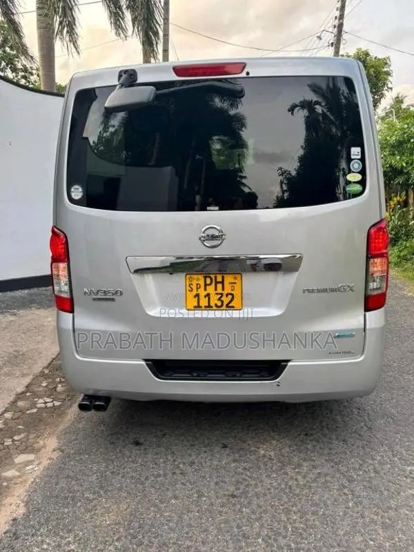 Nissan NV 350 2012 Van (Used)