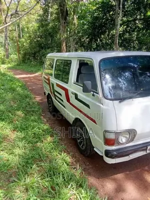Toyota HIACE 1980 Van (Used)
