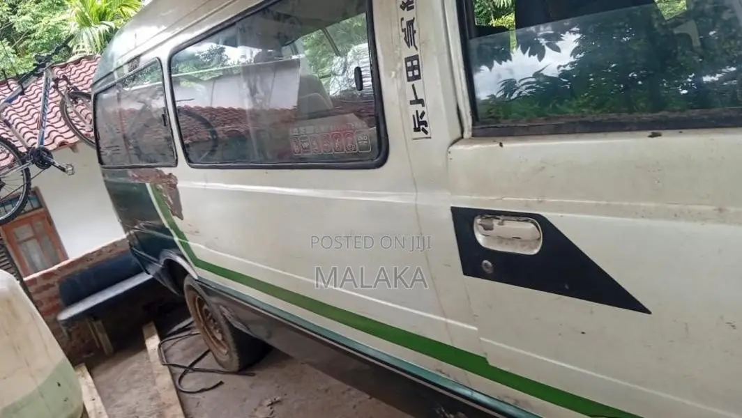 Toyota LH41V 1982 Van (Used)