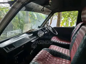 Toyota Hiace 1983 Van (Used)