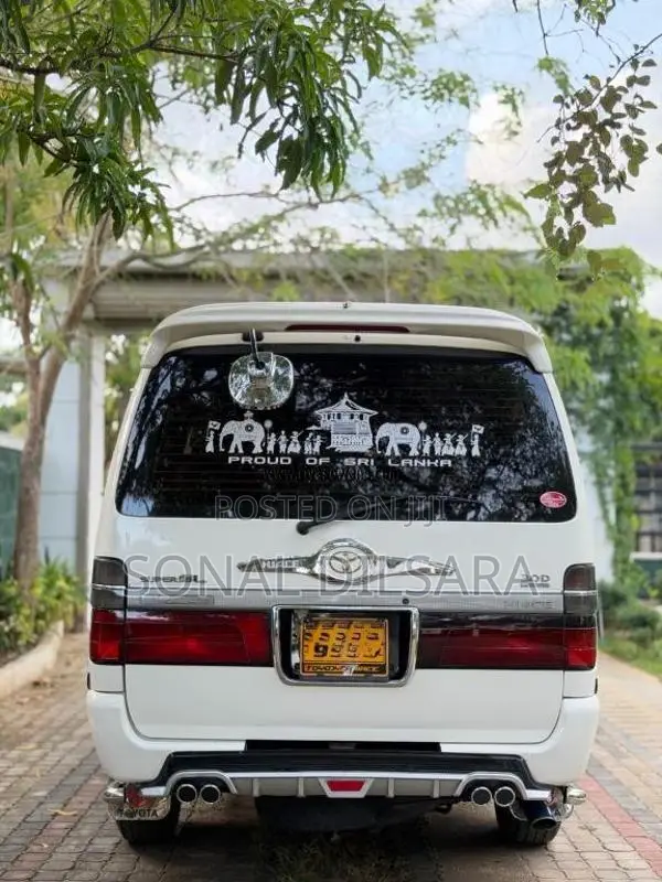 Toyota Dolphin 1993 Van (Used)