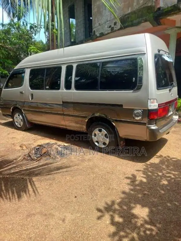 Toyota HIACE 1992 Van (Used)