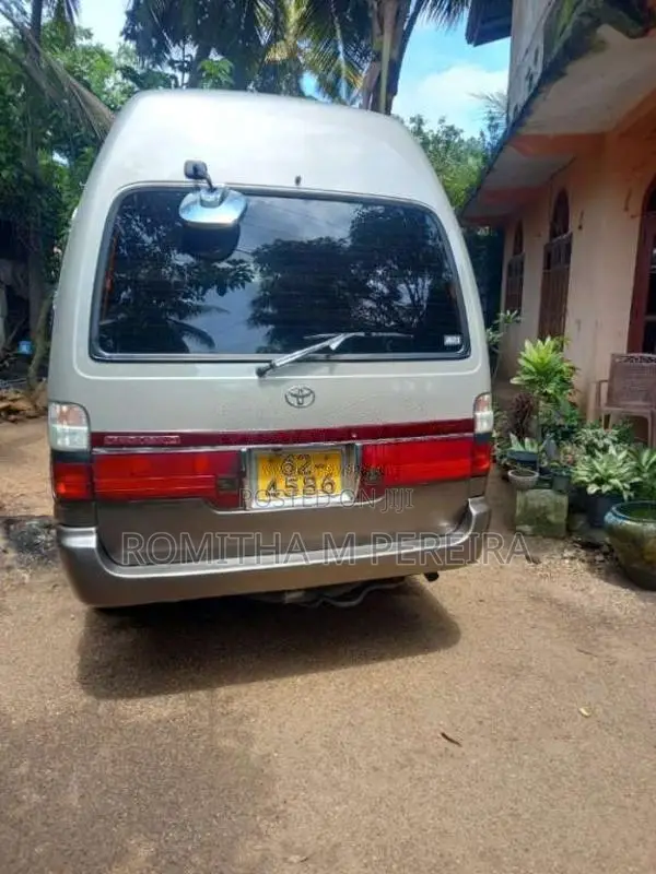 Toyota HIACE 1992 Van (Used)