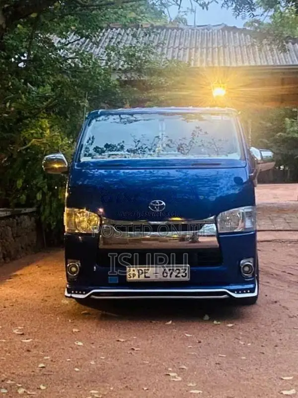 Toyota KDH 2007 Van (Used)