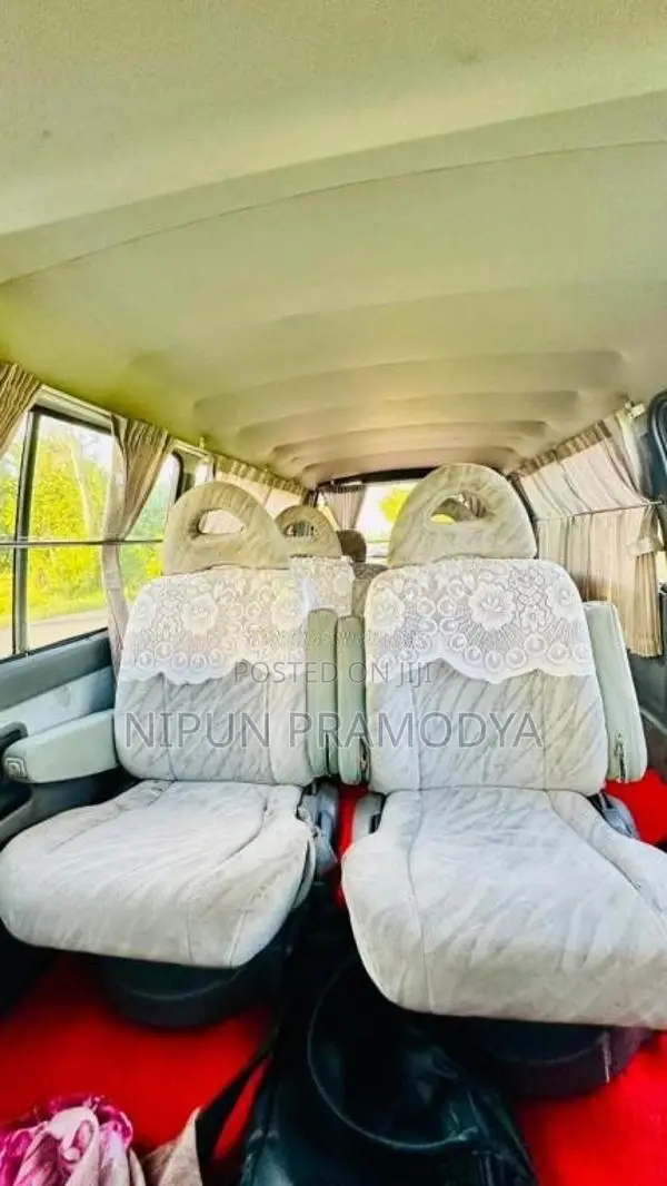 Toyota Dolphin 1993 Van (Used)