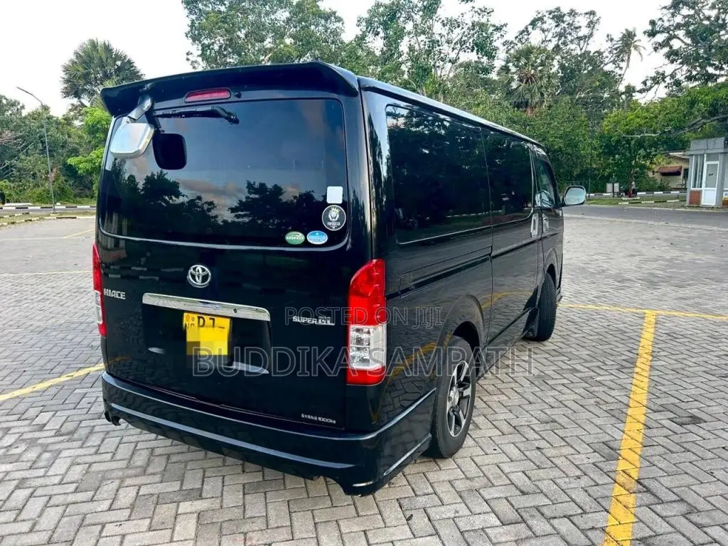 Toyota KDH Super GL 201 2014 Van (Used)