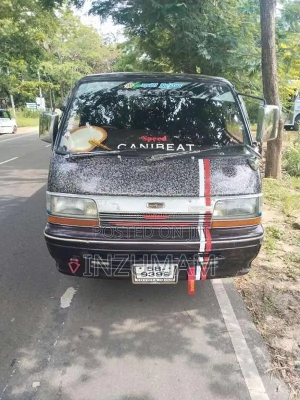 Toyota Dolphin 1991 Van (Used)