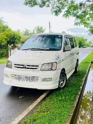 Toyota Noah 1998 Van (Used)