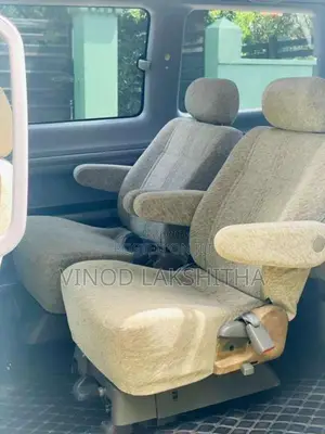 Toyota Noah 1998 Van (Used)