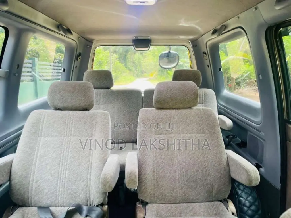 Toyota Noah 1998 Van (Used)