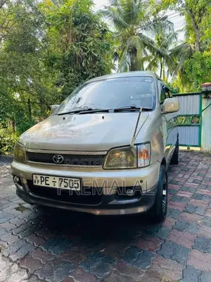 Toyota Noah CR 40 2008 Van (Used)