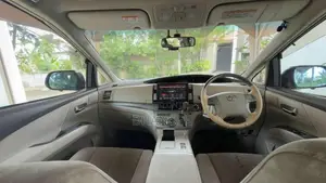 Toyota Estima 2008 Van (Used)