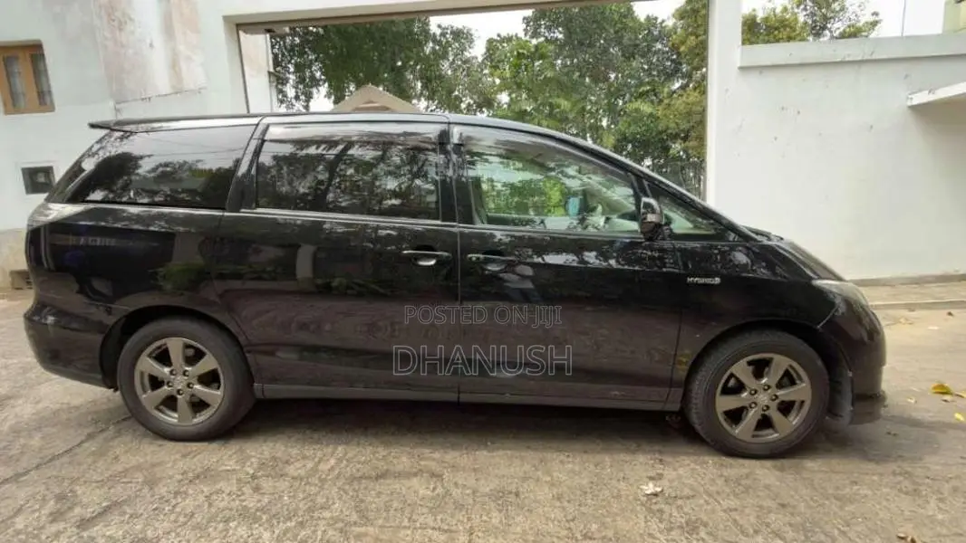 Toyota Estima 2008 Van (Used)