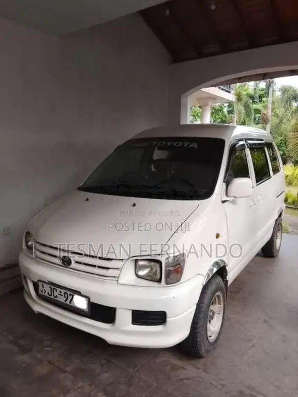 Toyota CR41 1999 Van (Used)