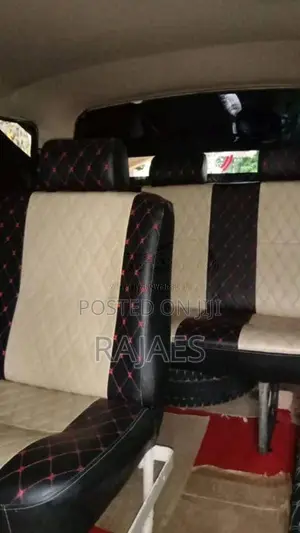 Toyota HIACE 1984 Van (Used)