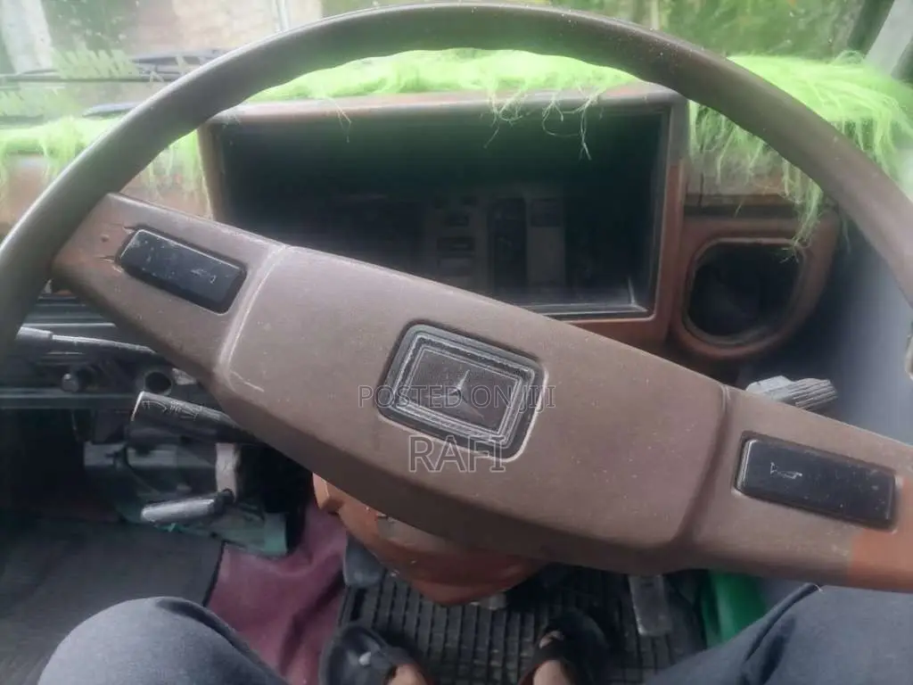 Toyota Lh40 1983 Van (Used)