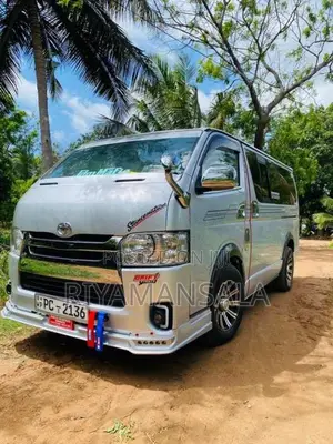 Toyota KDH 2006 Van (Used)