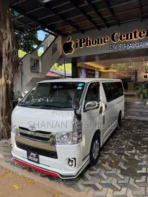 Toyota KDH 200 GL 2007 Van (Used)