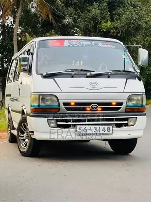 Toyota 2L 1990 Van (Used)