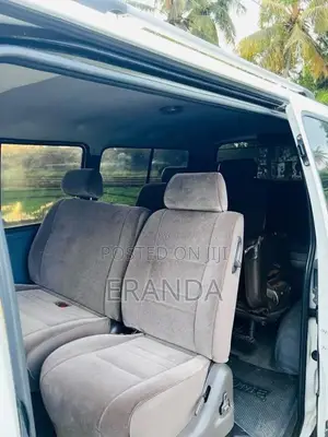 Toyota 2L 1990 Van (Used)