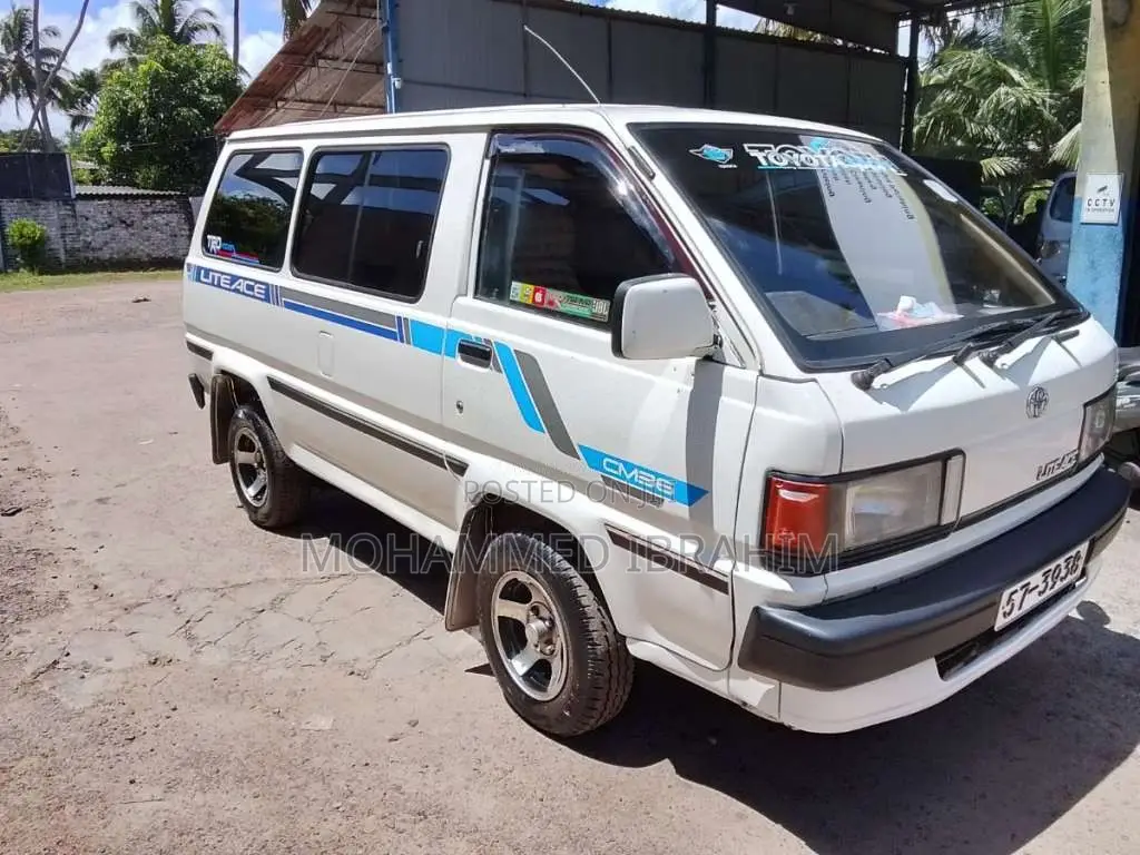 Toyota LiteAce 1990 Van (Used)