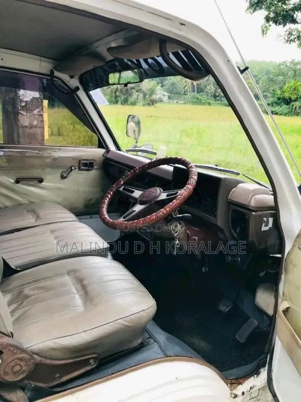 Toyota Lh30 1985 Van (Used)