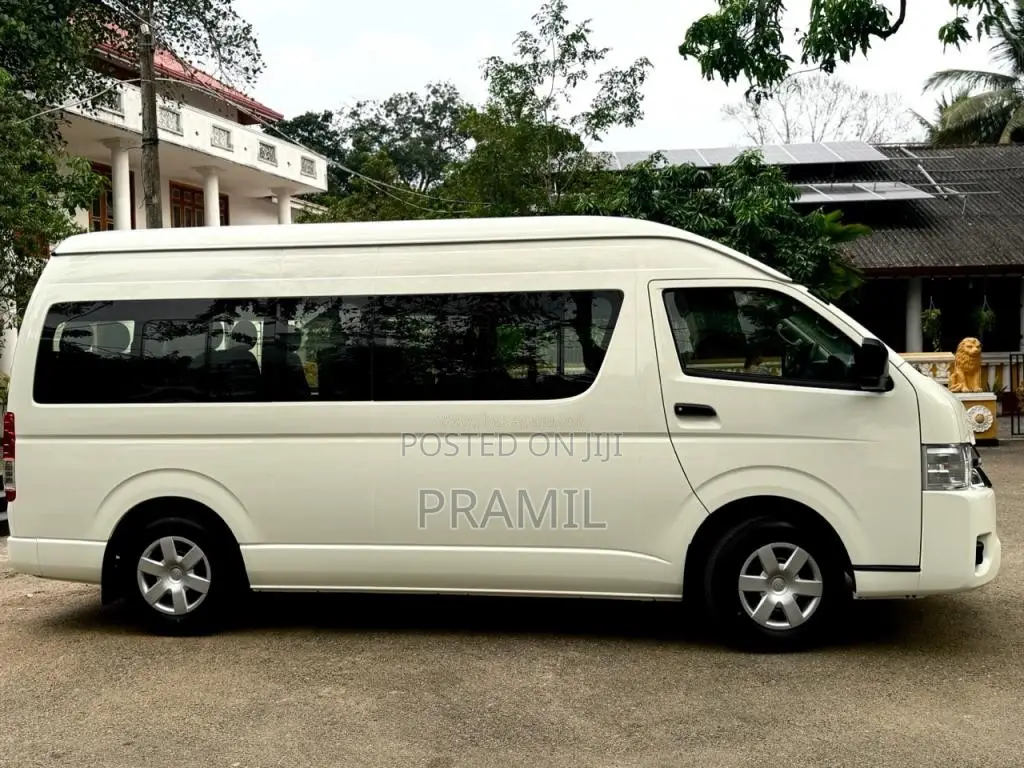 Toyota KDH 2026 Van (Used)